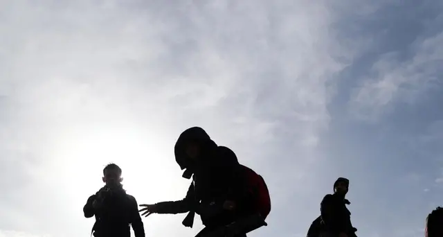 Turchia, 130 mila migranti al confine