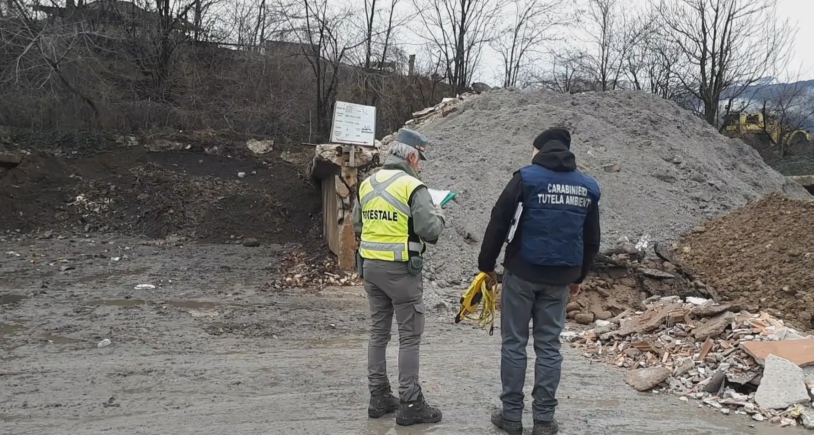 Traffico di rifiuti contaminati da amianto, azienda trentina nei guai