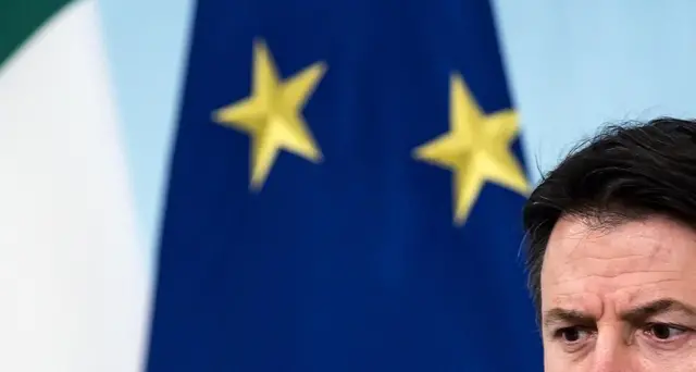 Via libera governo a rinvio referendum