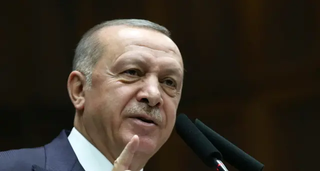 Erdogan a Grecia, mandate migranti in Ue
