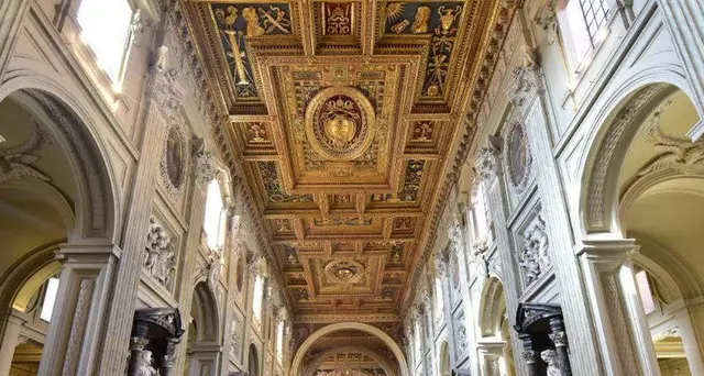 Sospese a Roma le messe con fedeli