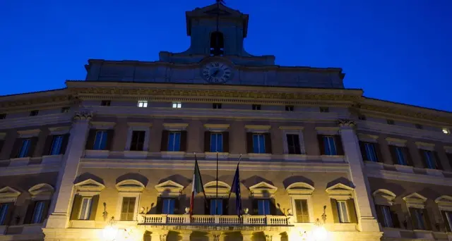 Deputati ridotti in voto alla Camera