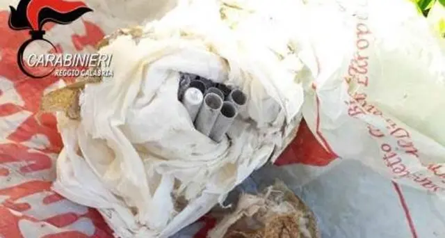 Tritolo nascosto in terreno, un arresto