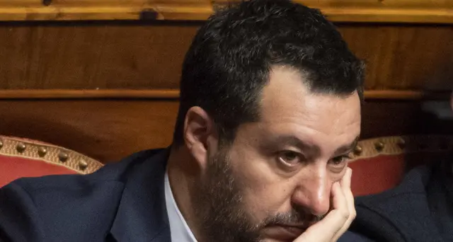 Salvini,chiudere tutto per 2/3 settimane