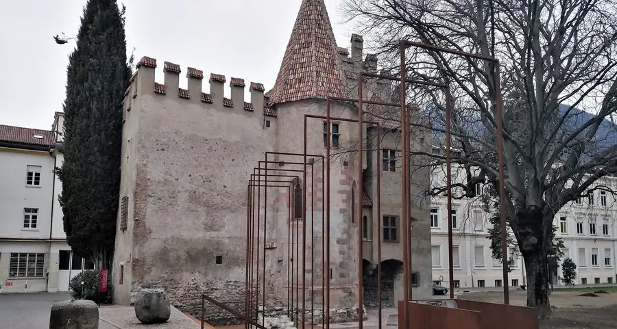 Una nuova cornice per le antiche mura