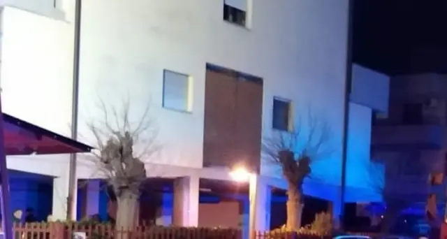 Uomo morto in incendio edificio a Prato
