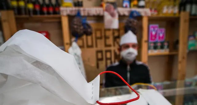 Sindacati, stop fabbriche o sciopero