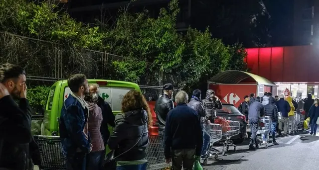 Raggi, ripristinare orari supermarket