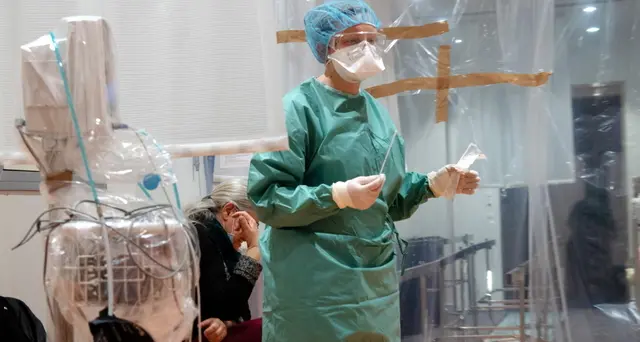 Francia, morto primo medico ospedale