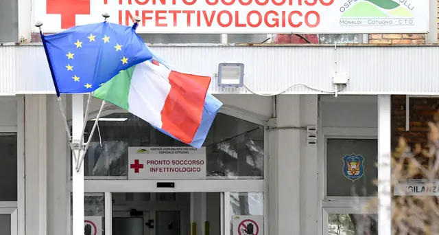 Finiti posti letto tra Cotugno e Monaldi