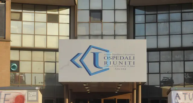 Un ospedale e medici cinesi a Ancona