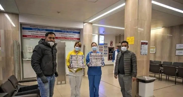 Pizze in omaggio a medici e infermieri