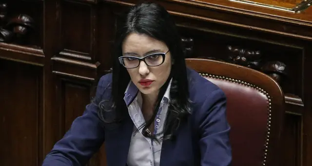 Azziolina, proroga ritorno a scuola