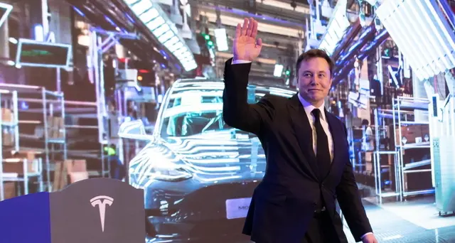 Musk dona centinaia di respiratori a Ny