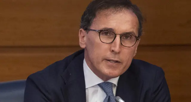 E' scontro Boccia-Regioni sull'emergenza