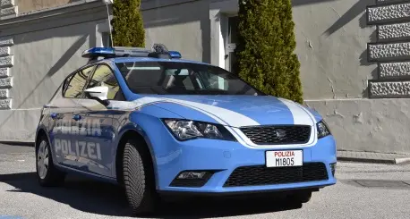 Bolzano, arrestato subito dopo una spaccata
