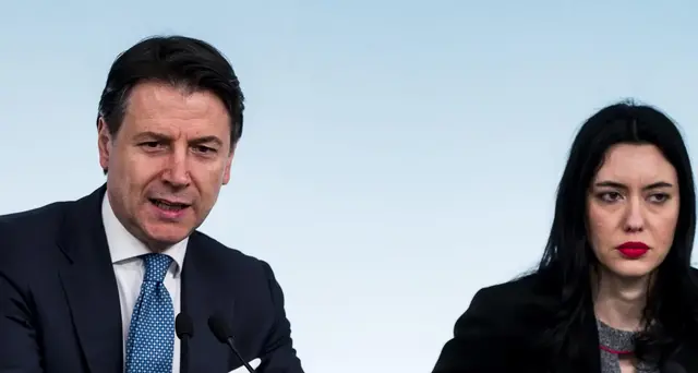 Tutti promossi e maturità online