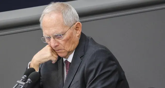 Schaeuble, Eurobond contro Costituzione