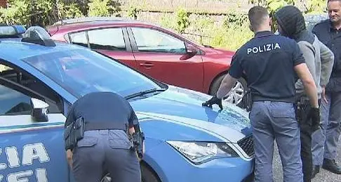 Incontra la ex e la rapina sulla ciclabile: arrestato