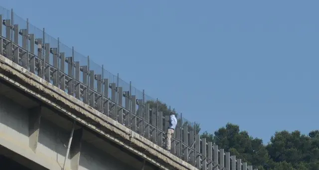 A rischio crolli, sequestrati cavalcavia
