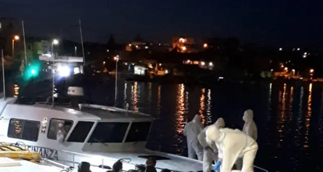 Lampedusani,'no sbarco,sarebbe ecatombe'