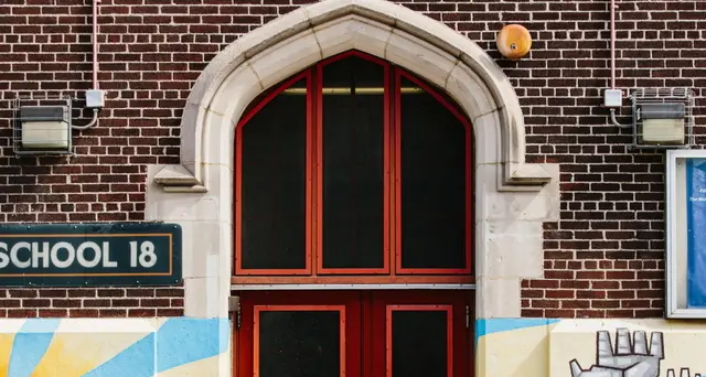 Scuole New York chiuse fino a settembre