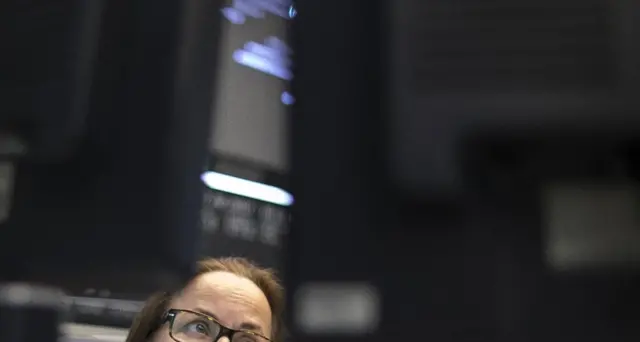Borsa Hong Kong apre in rialzo, a +0,26%