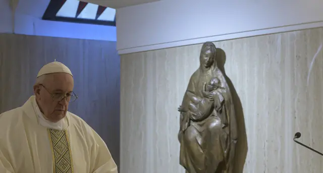 Papa,così non è Chiesa, uscire da tunnel