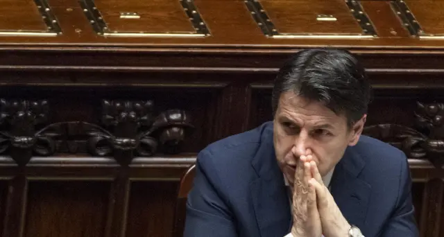 Riunione Conte-maggioranza su Def