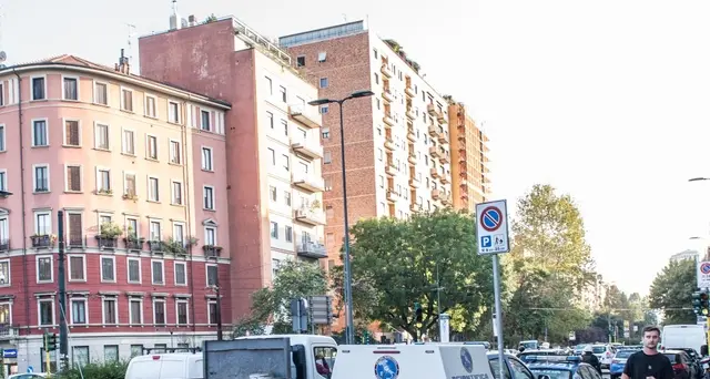 Molesta turista a Milano, arrestato