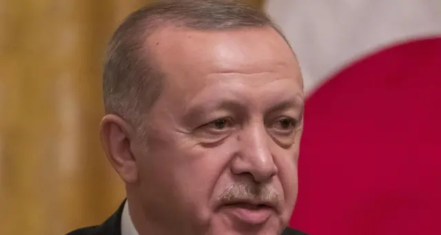 Erdogan, non rinunceremo a missili russi