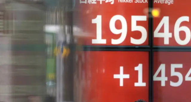 Borsa di Tokyo apre in rialzo, +0,87%