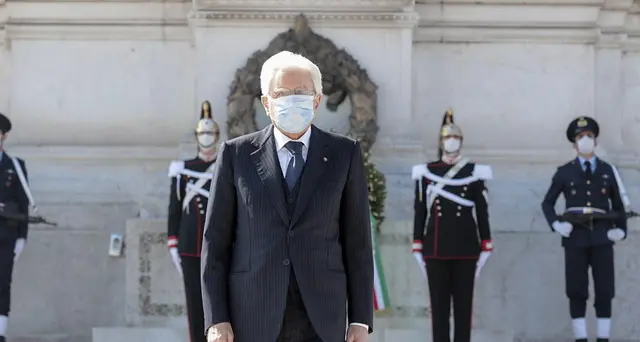 Mattarella, vicinanza a Polizia