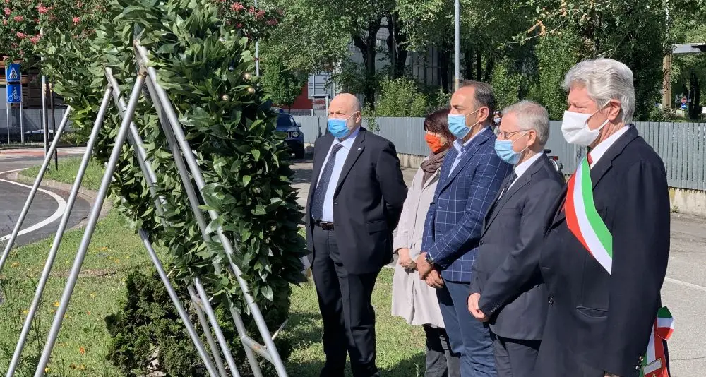 Festa del lavoro, cerimonia in onore degli operai che persero la vita nel rogo della Cellsa