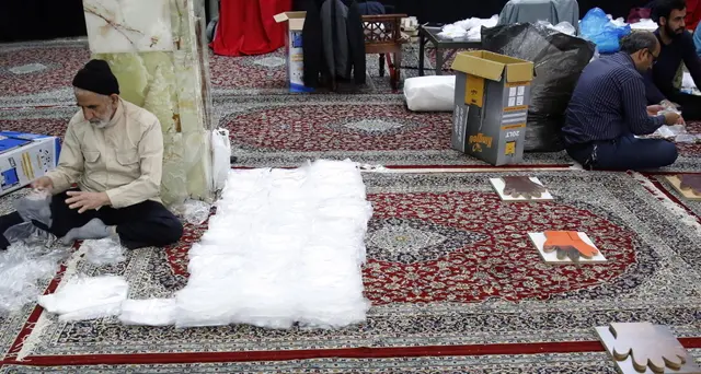 L'Iran riapre le moschee in 132 città