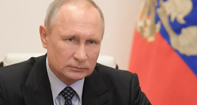 Gradimento di Putin ai minimi da 20 anni