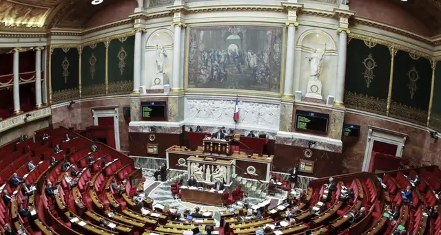 Francia, stato d'emergenza fino al 10/7