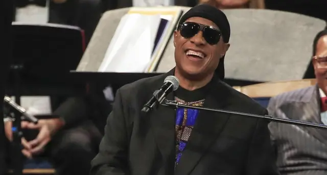 Stevie Wonder, i 70 anni del genio della black music