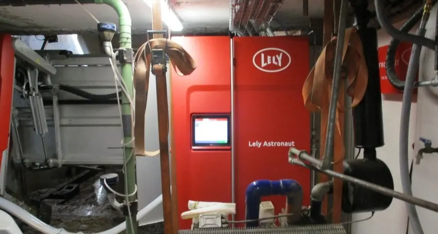 Nella stalla di Lavarone a mungere è un robot