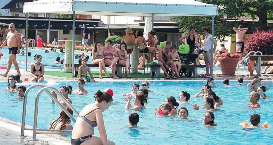 Al lido di Laives c'è posto solo per i residenti
