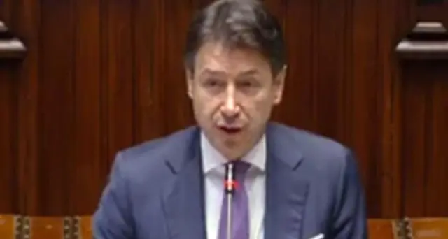 Coronavirus, Conte alla Camera: 'Appello agli italiani, fate le vacanze nel nostro Paese'