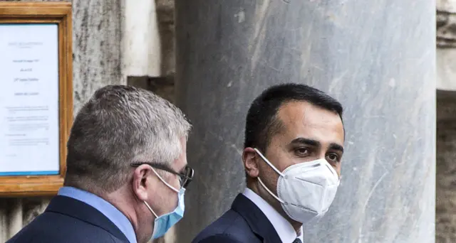 Di Maio, piano per turisti in Italia