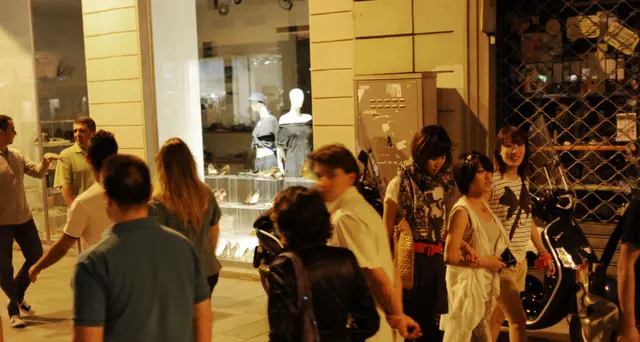 Movida Brescia, stop piazza a mezzanotte