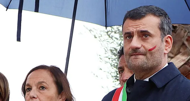Decaro: sindaci soli, dateci soluzioni