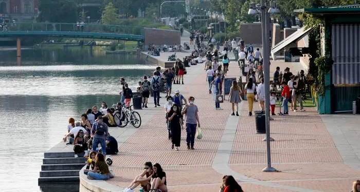 Boccia: 'Se avanti così non riapriamo mobilità fra Regioni'