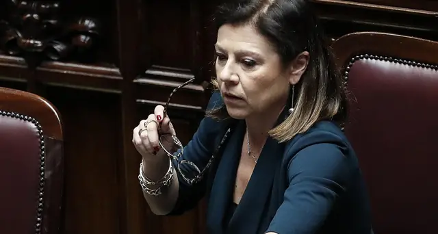 De Micheli,a metà settimana valutazione su apertura 3 giugno