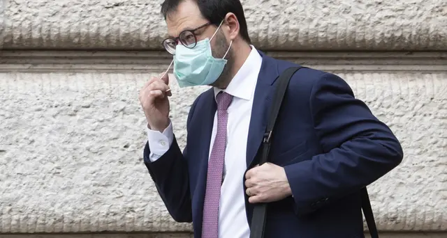 Patuanelli, da Mittal aspetto piano serio e ambizioso