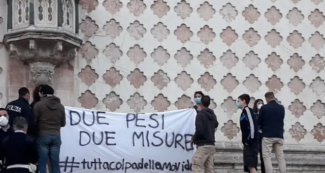 Polemica su folla per Frecce tricolori