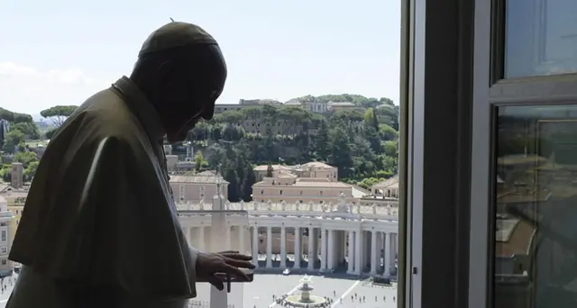 Papa, più trasparenza con codice appalti
