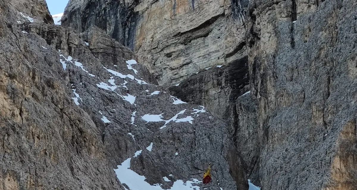 Escursionista altoatesino trovato morto nel canalone Holzer in Val di Fassa